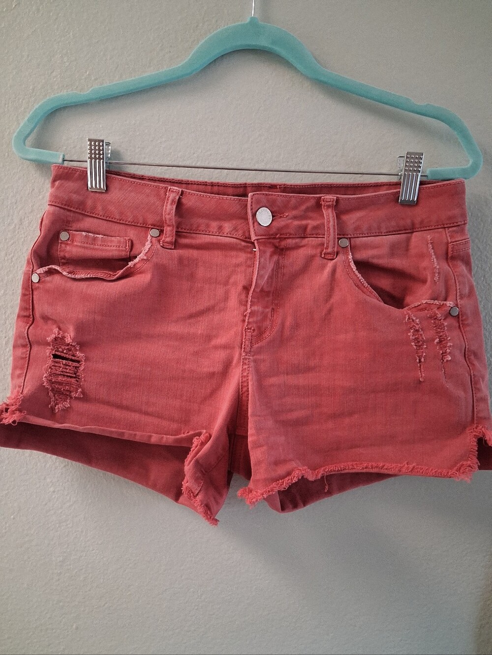 Level 99 Muted Red Distressed High Rise Women’s Jean Shorts | Size 28